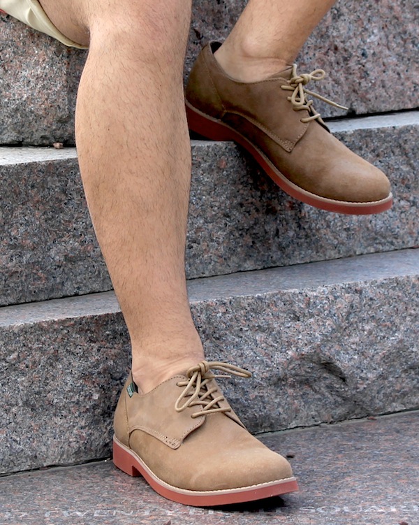 outfit-orley-tee-eastland-oxford-shoes-rayban-7