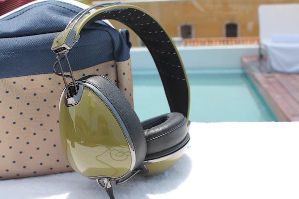 Each earpiece is foldable in the direction main headpiece arch for easy storing