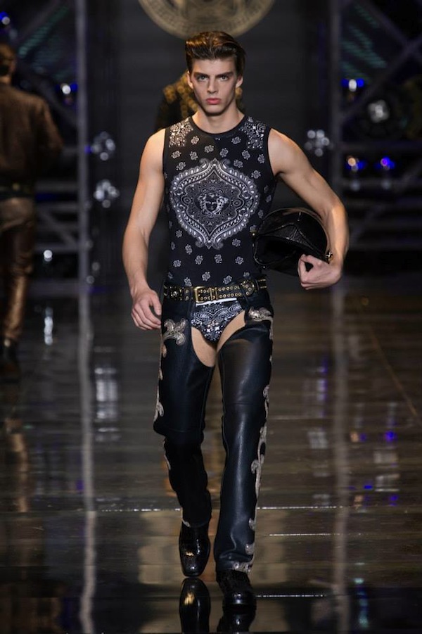 Versace-aw14-24