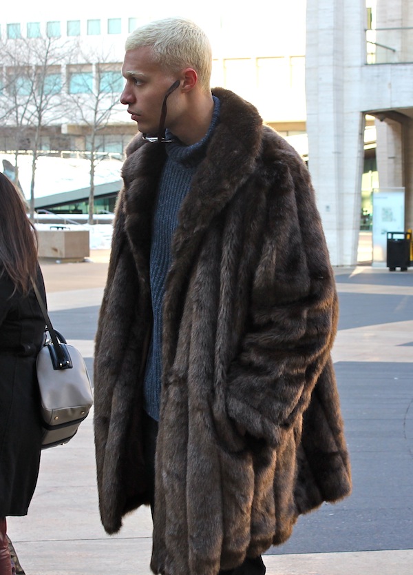 fashion-week-street-style-glam-men-13