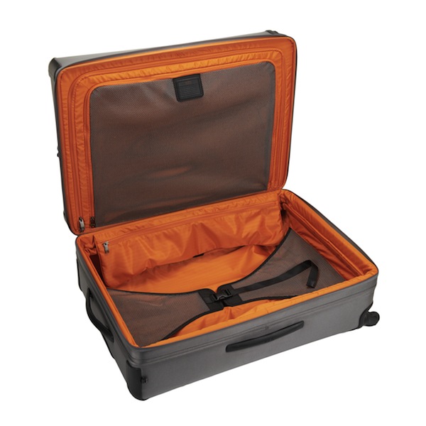tumi-alpha2-new-luggage-interior