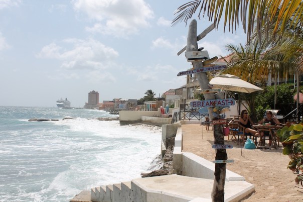 curacao-photos-12-punda-beach