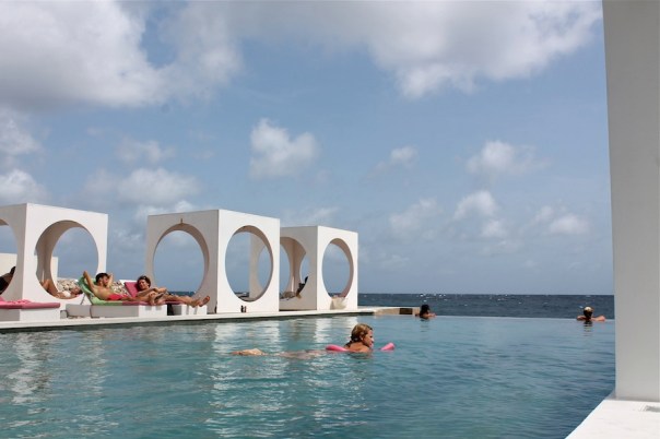 curacao-photos-13-st-tropez