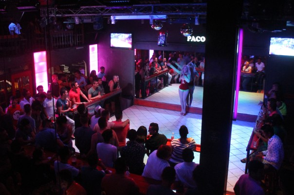 puerto-vallarta-gay-bar-pacos