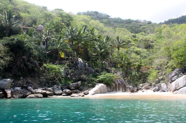 puerto-vallarta-playa-los-colomitos-2