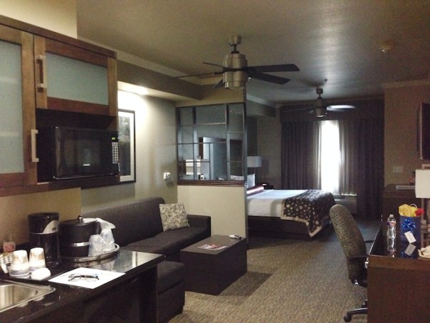 best-western-primere-denton-texas-hotel-room