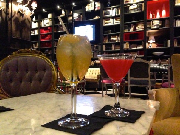 las-vegas-travel-29-library-bar