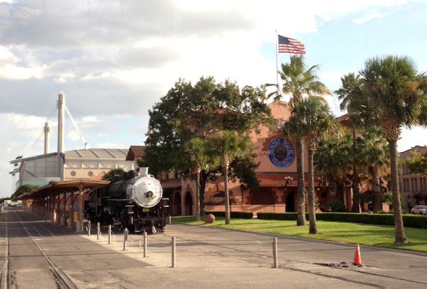 texas-san-antonio-train