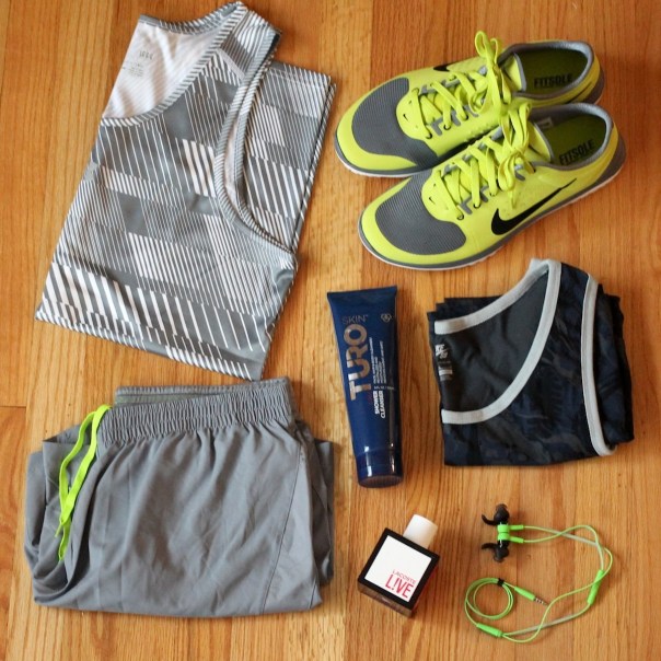 workout-gear-running-gym-bag