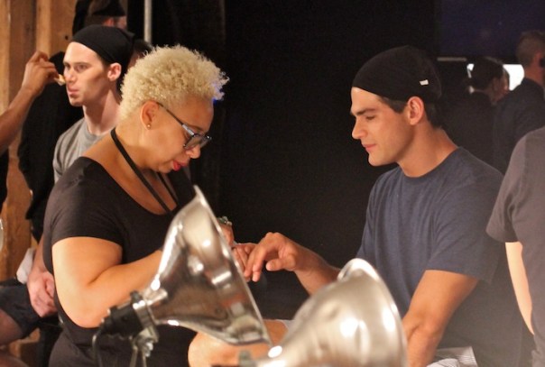 perry-ellis-spring-2015-backstage-andrew-villagomez-9