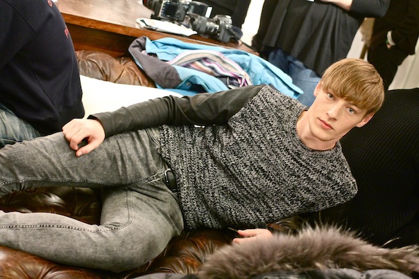 billy-reid-fall-winter-2015-14-model-roberto-sipos