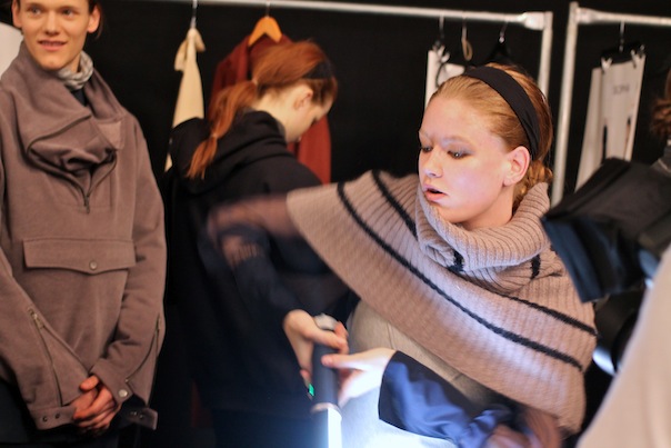 richard-chai-fall-2015-backstage-25