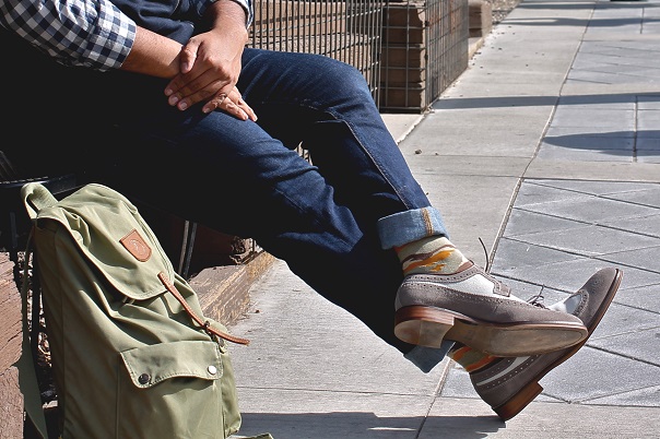 mountain-town-travel-outfit