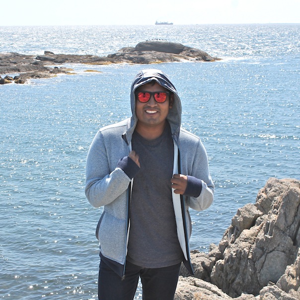 newport-cliff-ocean-spring-outfit