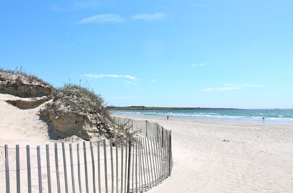 newport-rhode-island-beach-sand