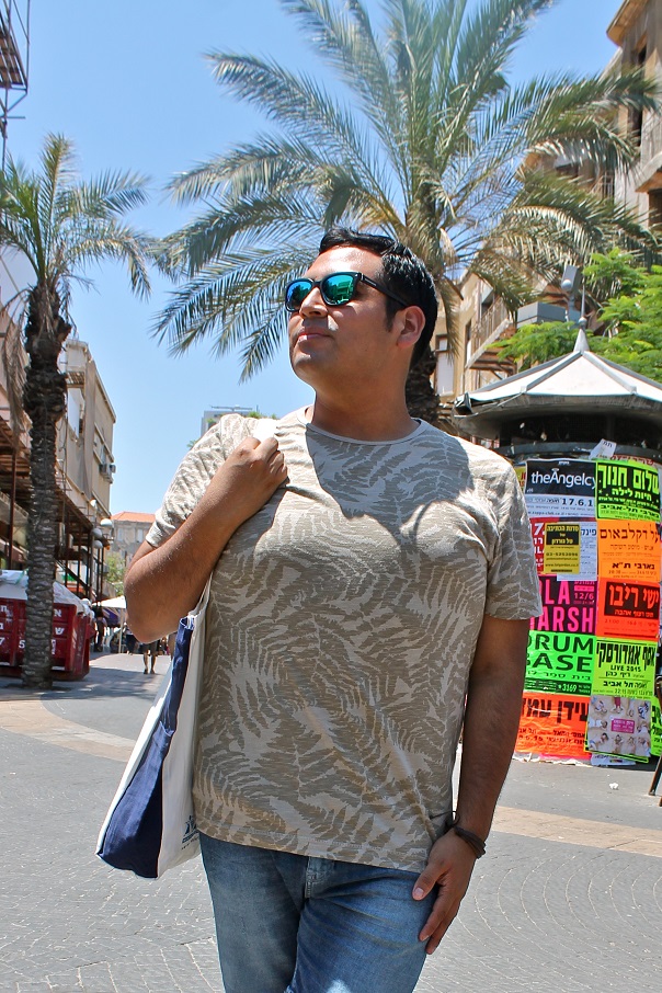 printed-tee-summer-2015-banana-republic