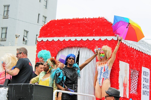 san-francisco-lgbt-pride-2015-16-parade
