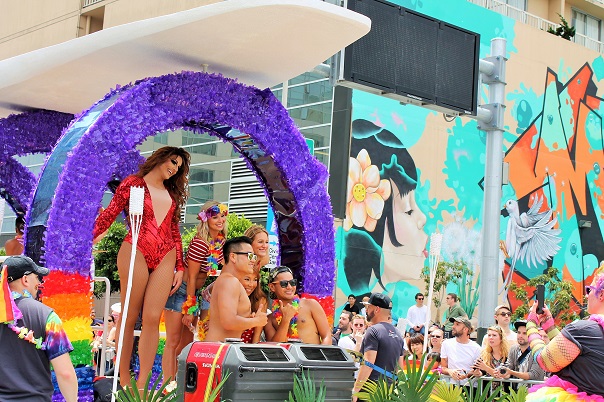san-francisco-lgbt-pride-2015-17-parade