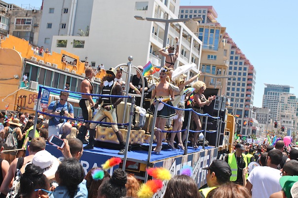 tel-aviv-gay-lgbt-pride-float
