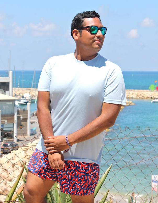 mens-summer-swim-shorts-lacoste-live-1-banana-republic-sunglasses