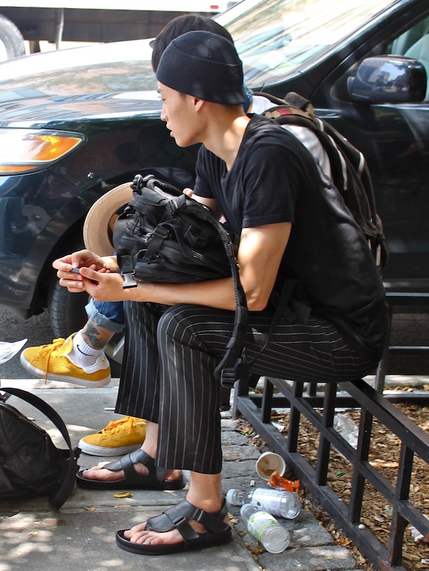 street-style-mens-nyfwm-spring-2016-11-sandals