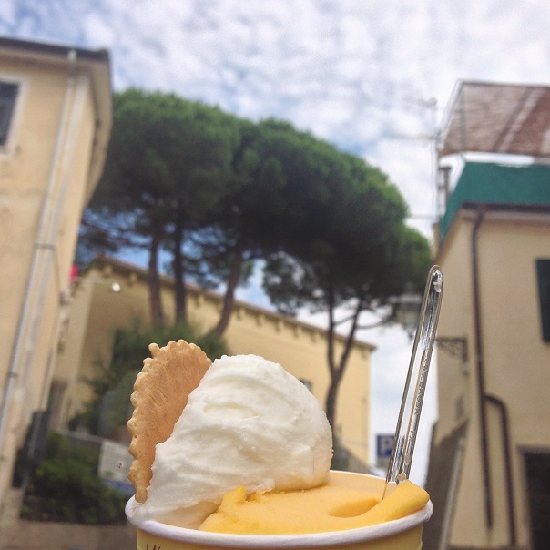 italy-gelato-cinque-terre