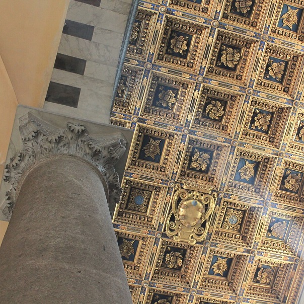 Pisa-cathedral-ceiling