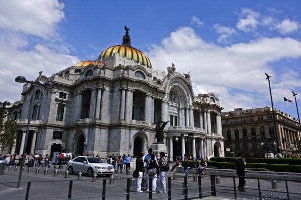 palacio-de-bellas-artes-andrew-villagomez