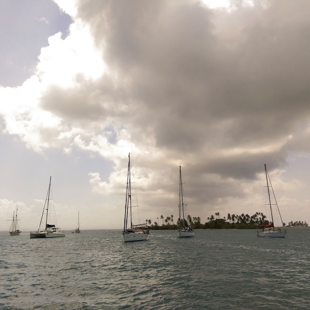 panama-san-blas-islands-sailing-boats.jpg
