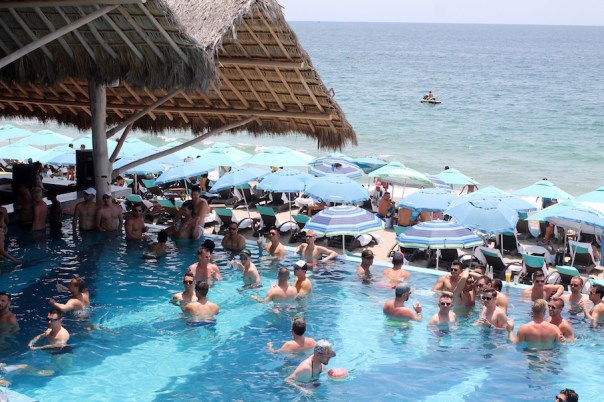 puerto-vallarta-pride-2016-pool-party-mantamar-5