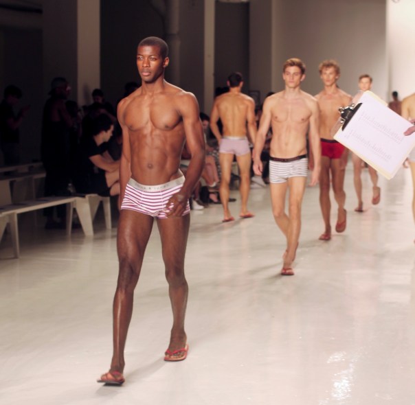 parke-ronen-backstage-spring-2017-male-models-37