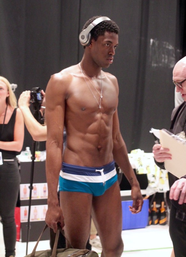 parke-ronen-backstage-spring-2017-male-models-48-kyle-umemba