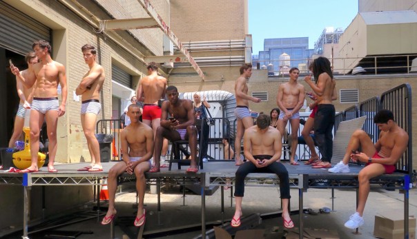 parke-ronen-backstage-spring-2017-male-models-5