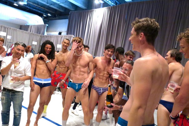 parke-ronen-backstage-spring-2017-male-models-58