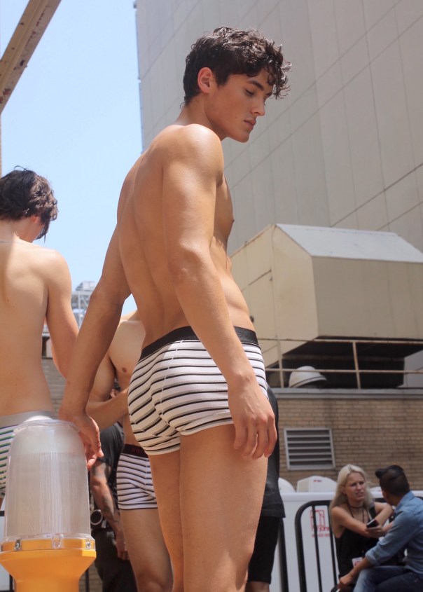 parke-ronen-backstage-spring-2017-male-models-9-colby-brittain